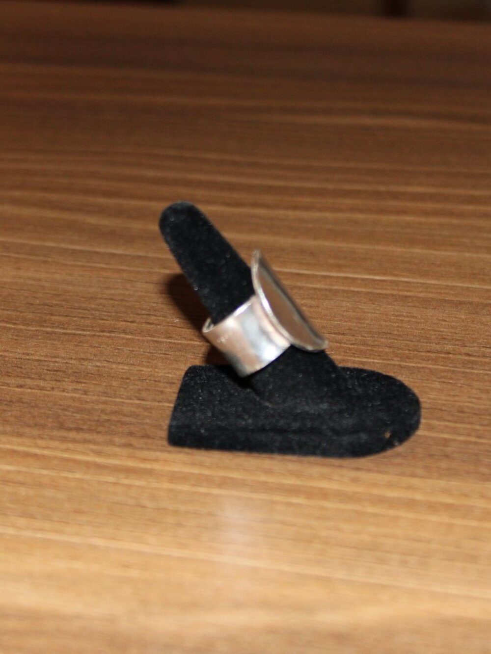 Sterling Silver Oval Dome Statement Ring Size 8 - Picture 3 of 7